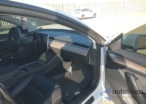 2022 Tesla Model 3 Rear-Wheel Drive from USA, damaged, VIN 5YJ3E1EA5NF185886